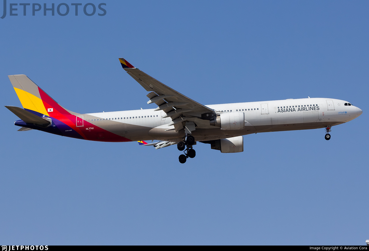 HL7741 | Airbus A330-323 | Asiana Airlines | Aviation Cora | JetPhotos