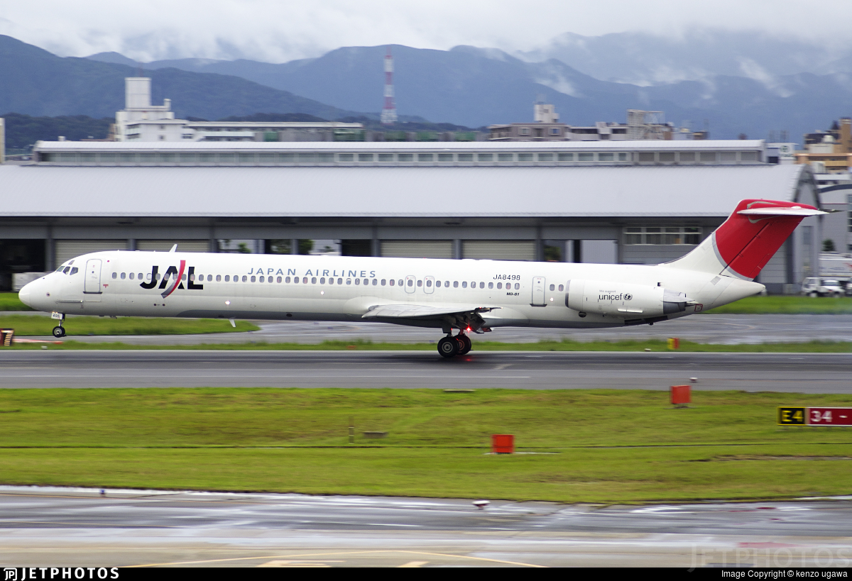 JA8498 | McDonnell Douglas MD-81 | Japan Airlines (JAL) | kenzo