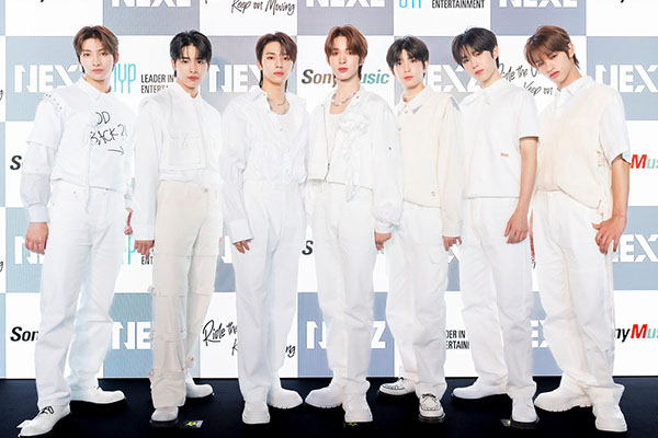 NEXZ Heats Up Japan: EP Release and Exciting Showcase Tour < Boy