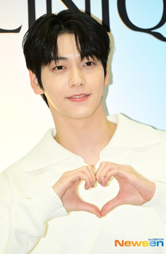 PHOTO】TOMORROW X TOGETHER スビン、ブランド「CLINIQUE」イベントに