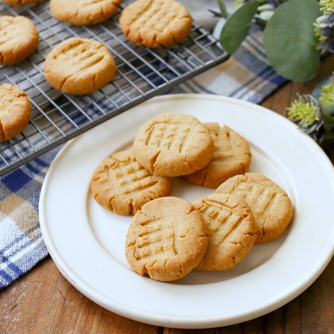 ザクザク香ばしい！ピーナッツバタークッキー - macaroni