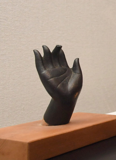 新薬師寺：盗難の重文仏像、戻った右手70年ぶり公開へ | 毎日新聞