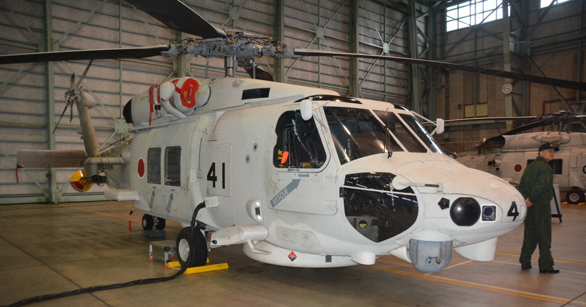 墜落の海自ヘリ、現場海底で1機発見 水深5000m超、無人探査で | 毎日新聞