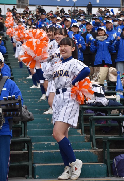 盗撮に悩むチアリーダー 衣装変更に戸惑いも センバツ高校野球 | 毎日新聞