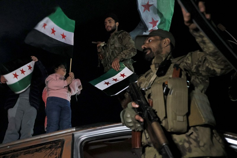 イスラム法の支配を望む？」 アサド政権を打倒した戦闘員の答えは