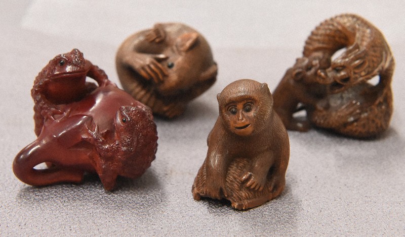 受け継いだ技、残したい 伊勢根付作家・阪井正美さん 初の作品集 正直