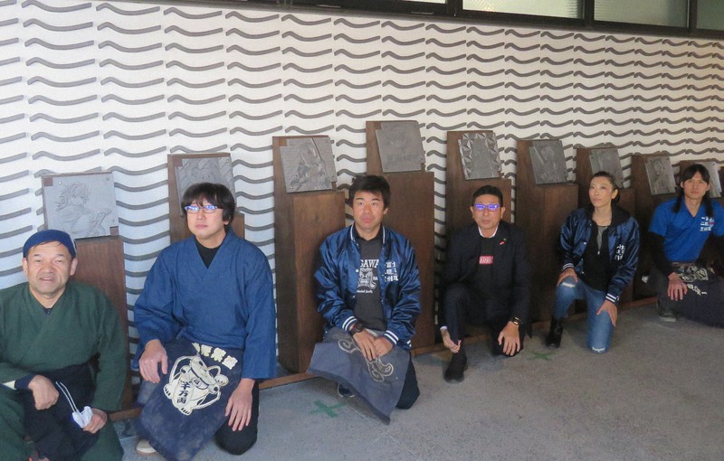 鬼瓦で「鬼滅の刃」モニュメント 「いぶし銀の魅力感じて」 愛知・高浜