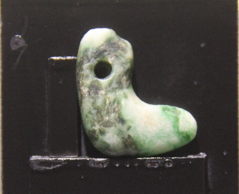 標津で出土の勾玉 新潟産ヒスイ、1000キロの旅 縄文期では最東端、経済