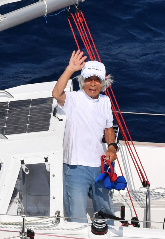 堀江謙一さん、83歳で単独無寄港太平洋横断を達成 世界最高齢 | 毎日新聞