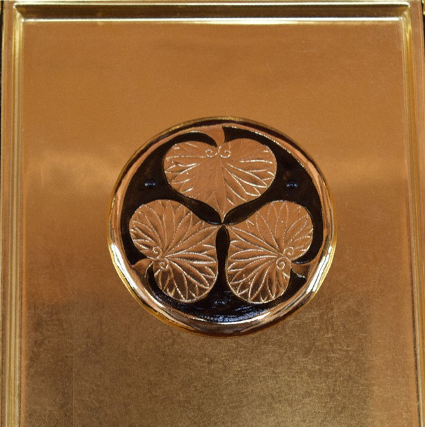 厨子に徳川家紋 江戸時代中期建立・綱吉が奉納か ものつくり大が解体