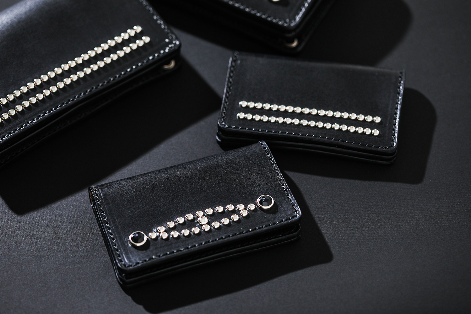 WOLF'S HEAD × RAMIDUSの新型カードケース