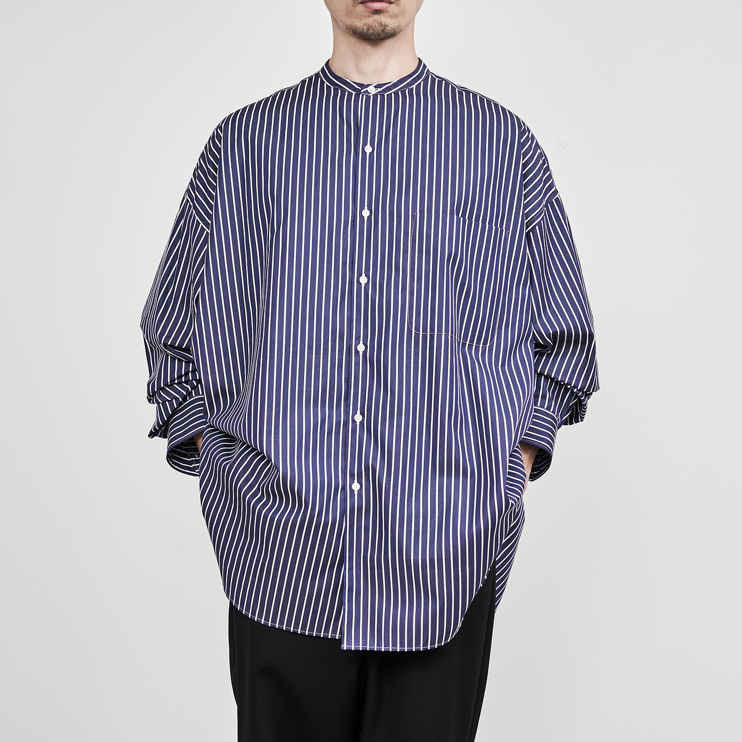 Thomas Masonの生地を用いたGraphpaperの名作シャツが久々に店頭に登場