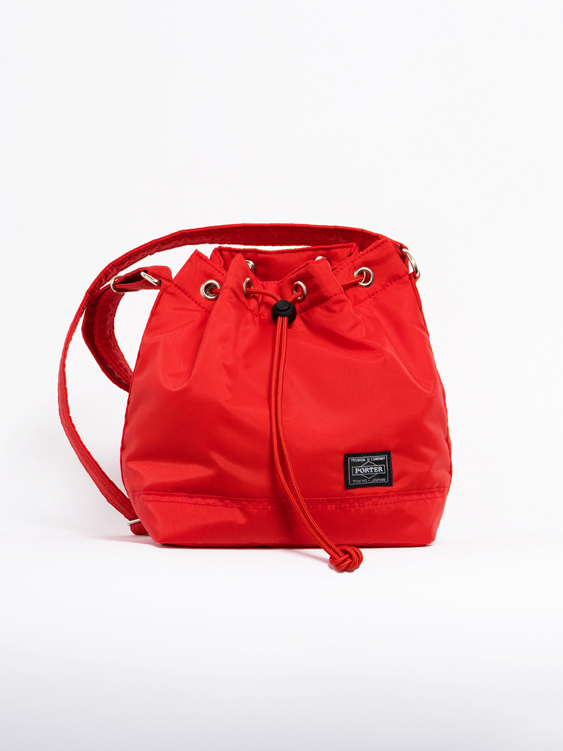 川久保玲がデザインした4型のバッグも登場。PORTERのポップアップが