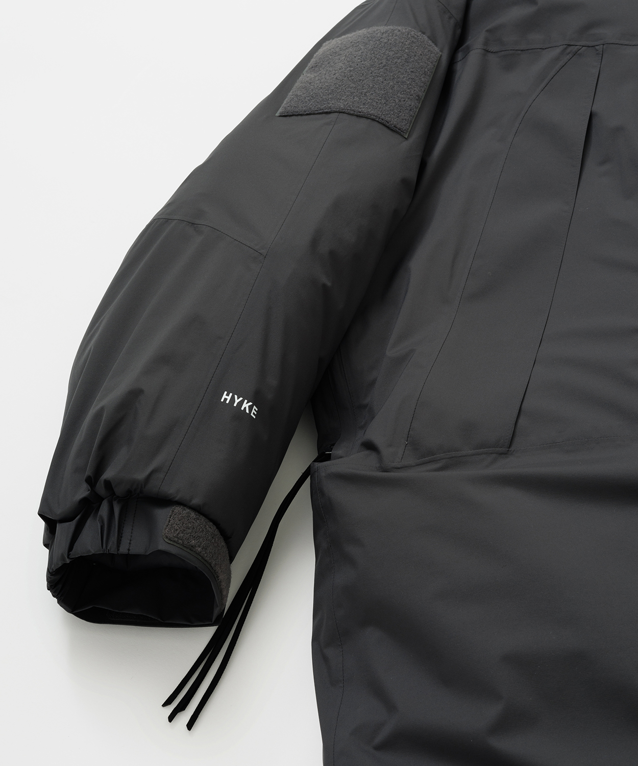 HYKE for BIOTOPの『PERTEX PUFF PARKA EX』