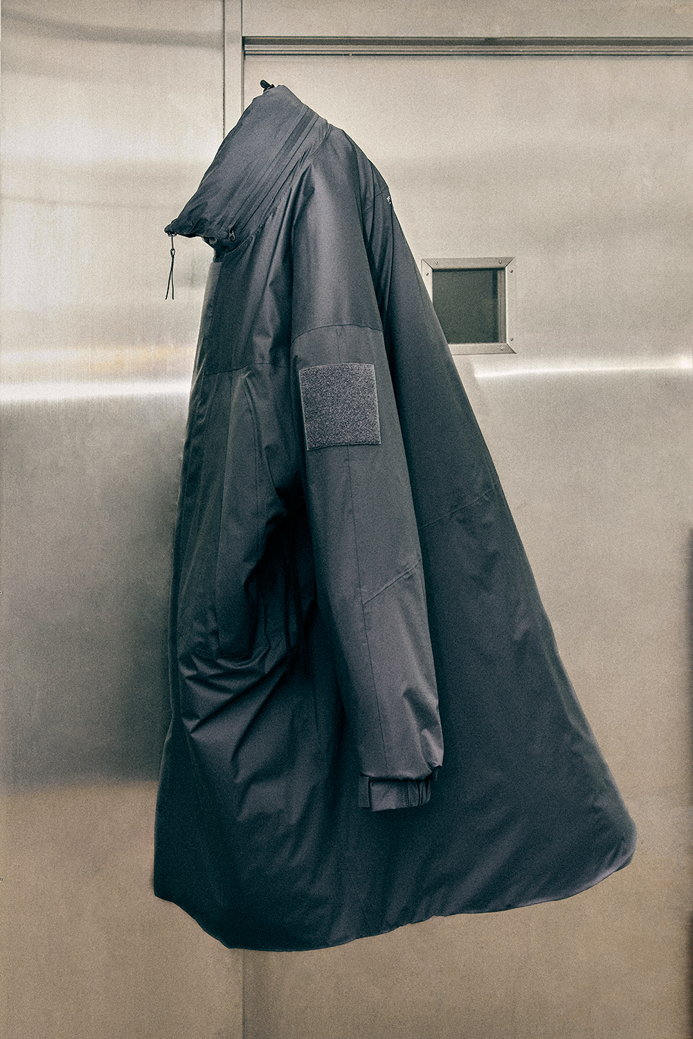 HYKE for BIOTOPの『PERTEX PUFF PARKA EX』