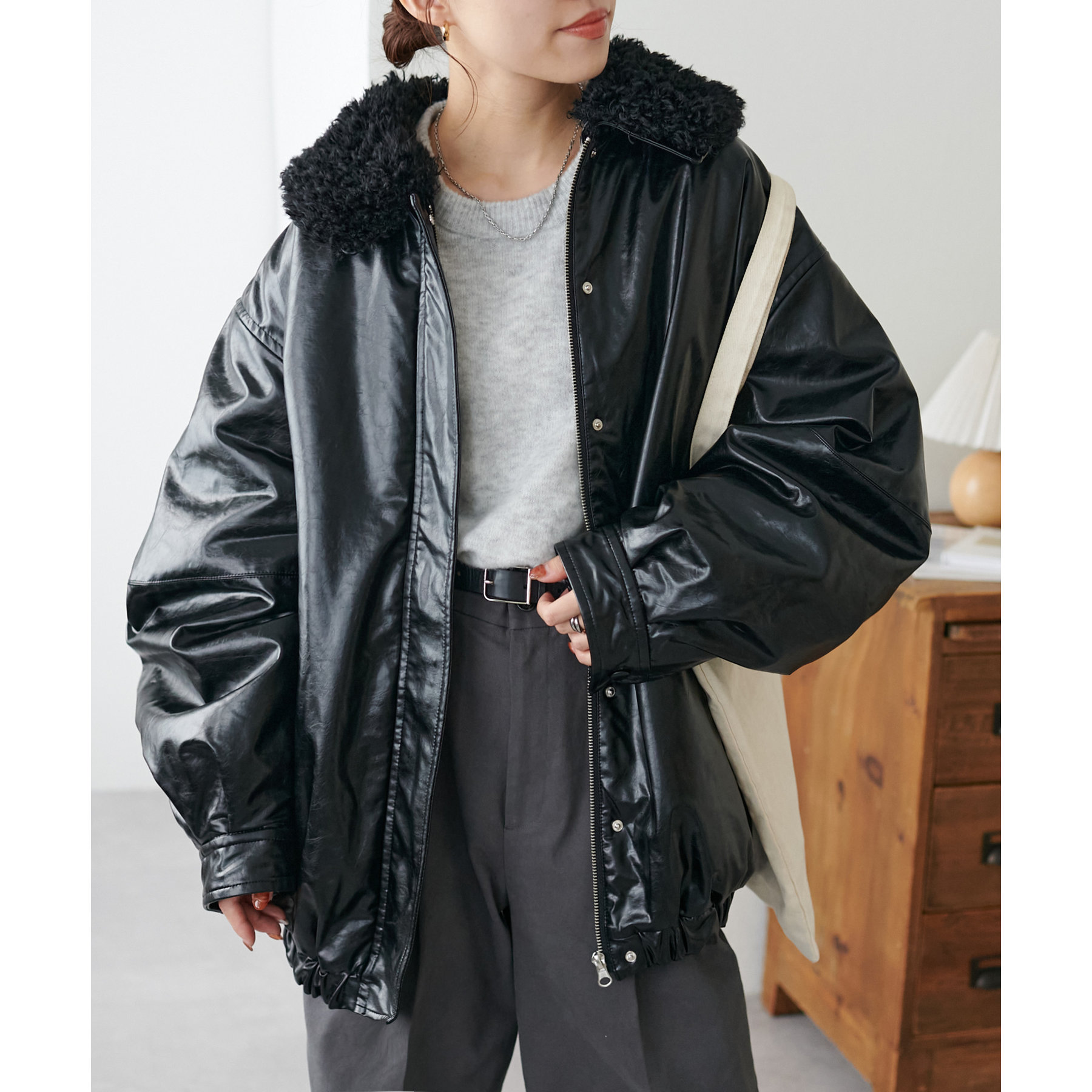 ガラスレザーボア衿ブルゾン | ファッション通販サイト NUGU
