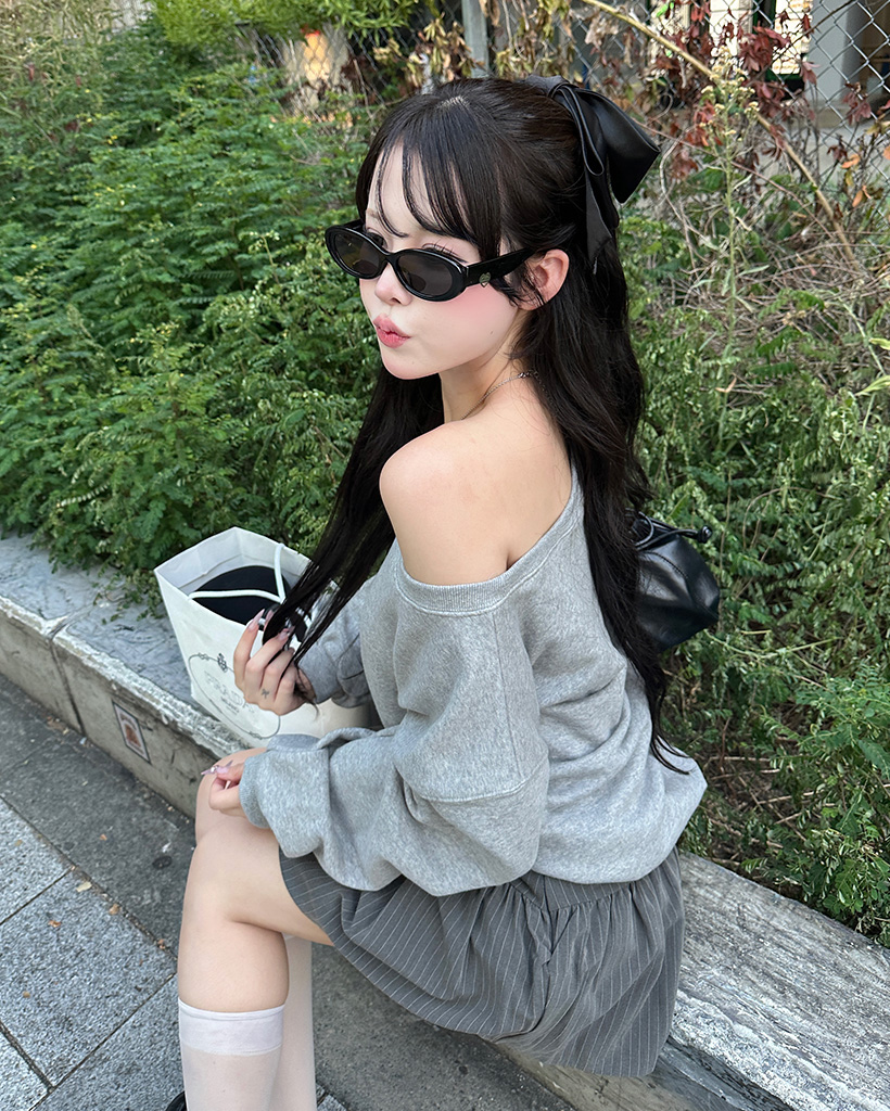 セット）オフショルダーTシャツ＆ショートパンツ | ファッション通販