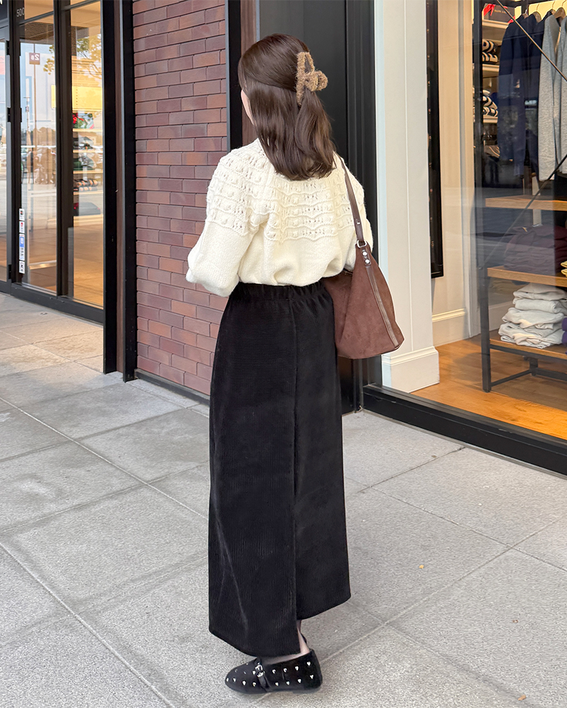 透かし編みポンポンクルーネックニット | ファッション通販サイト NUGU