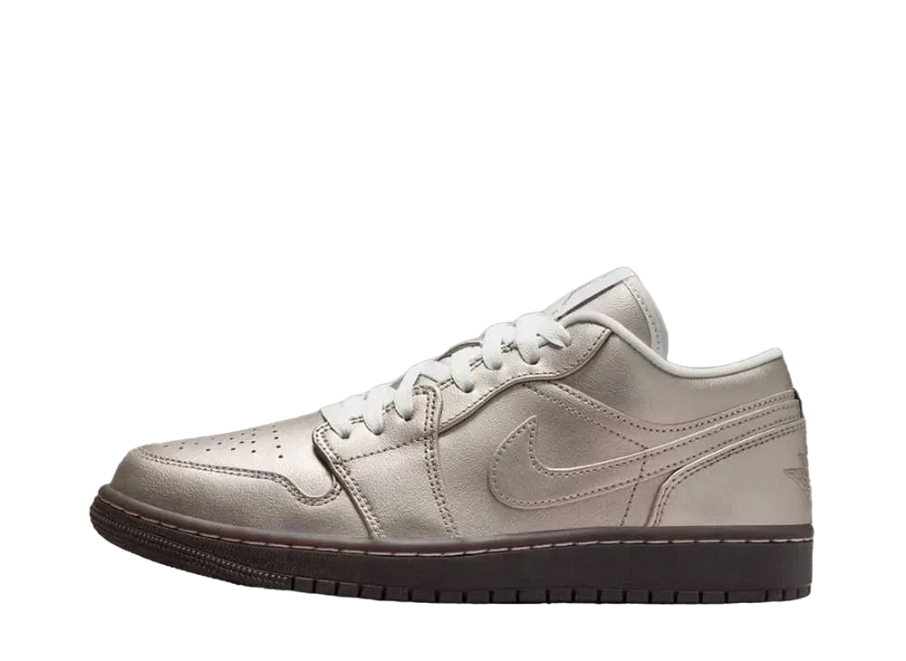 Nike Women's Air Jordan 1 Low SE 