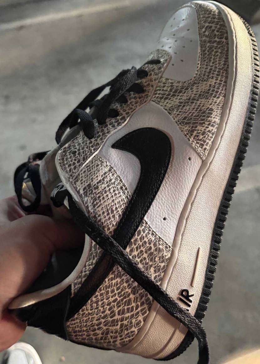 ナイキ エアフォース1 ロー 