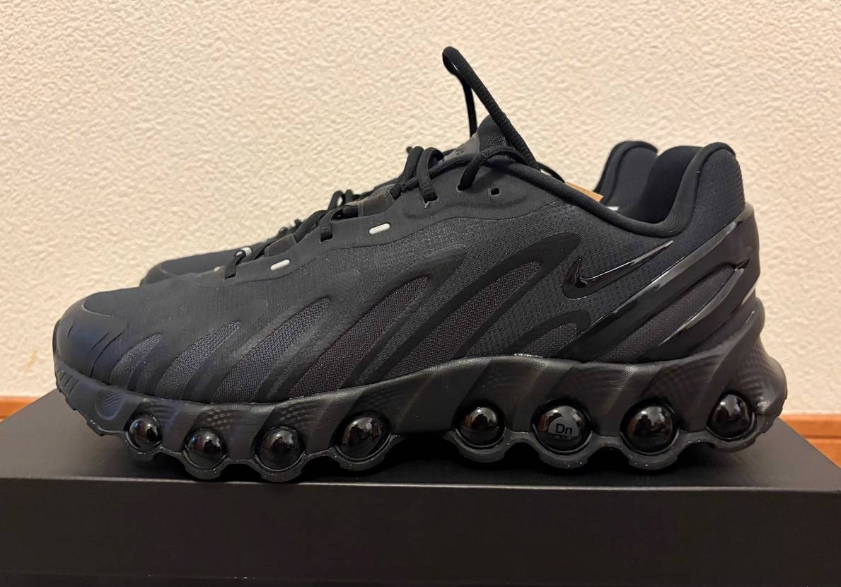 ナイキ エアマックスDN8 