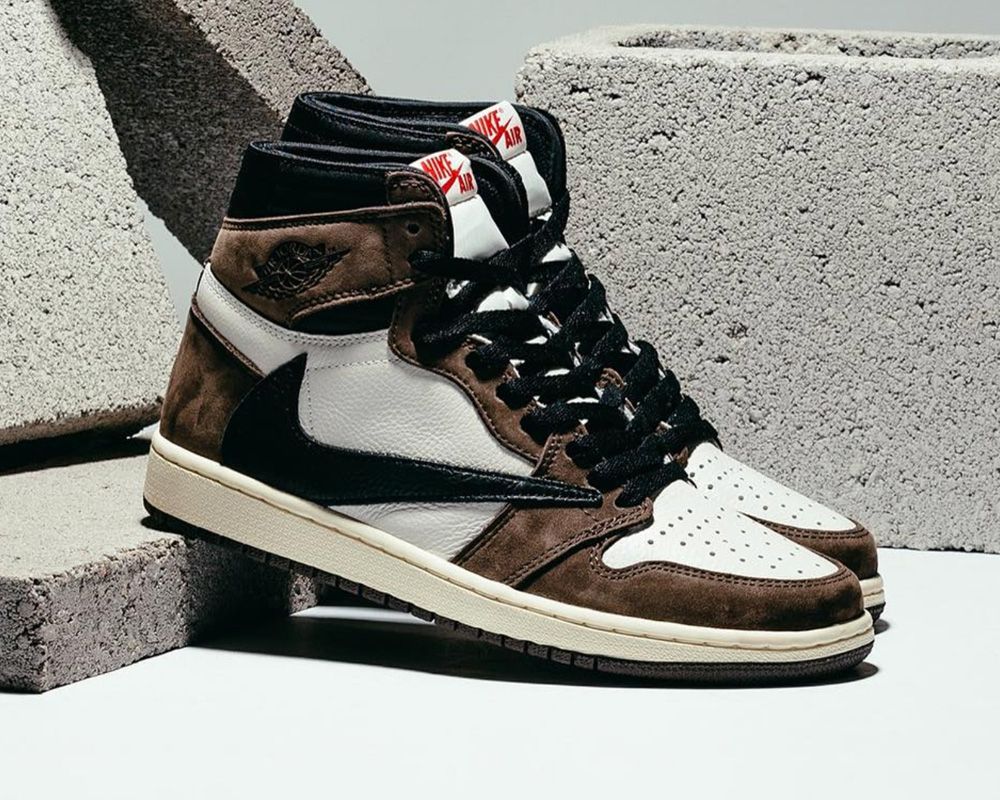 スニダンで購入可】5/11発売 TRAVIS SCOTT × NIKE AIR JORDAN 1 RETRO