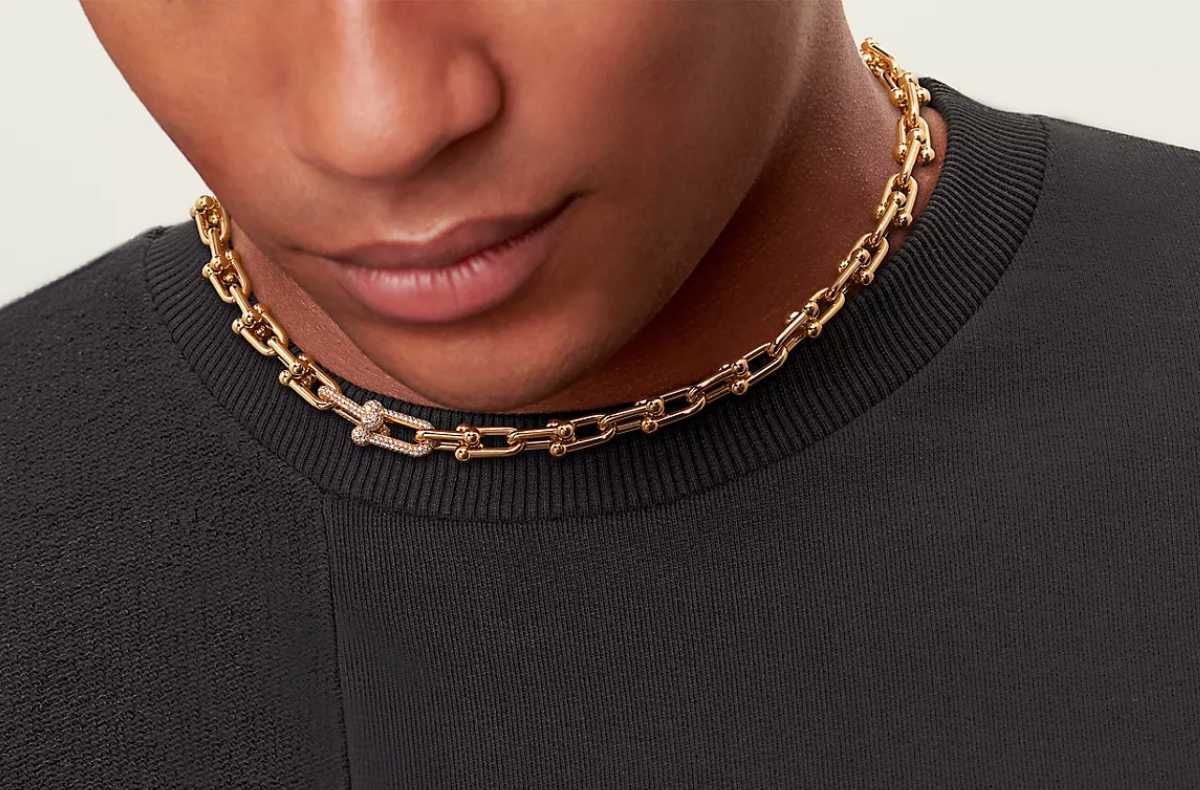 メンズネックレスは「Tiffany & Co.」で！ラグジュアリーなラインを