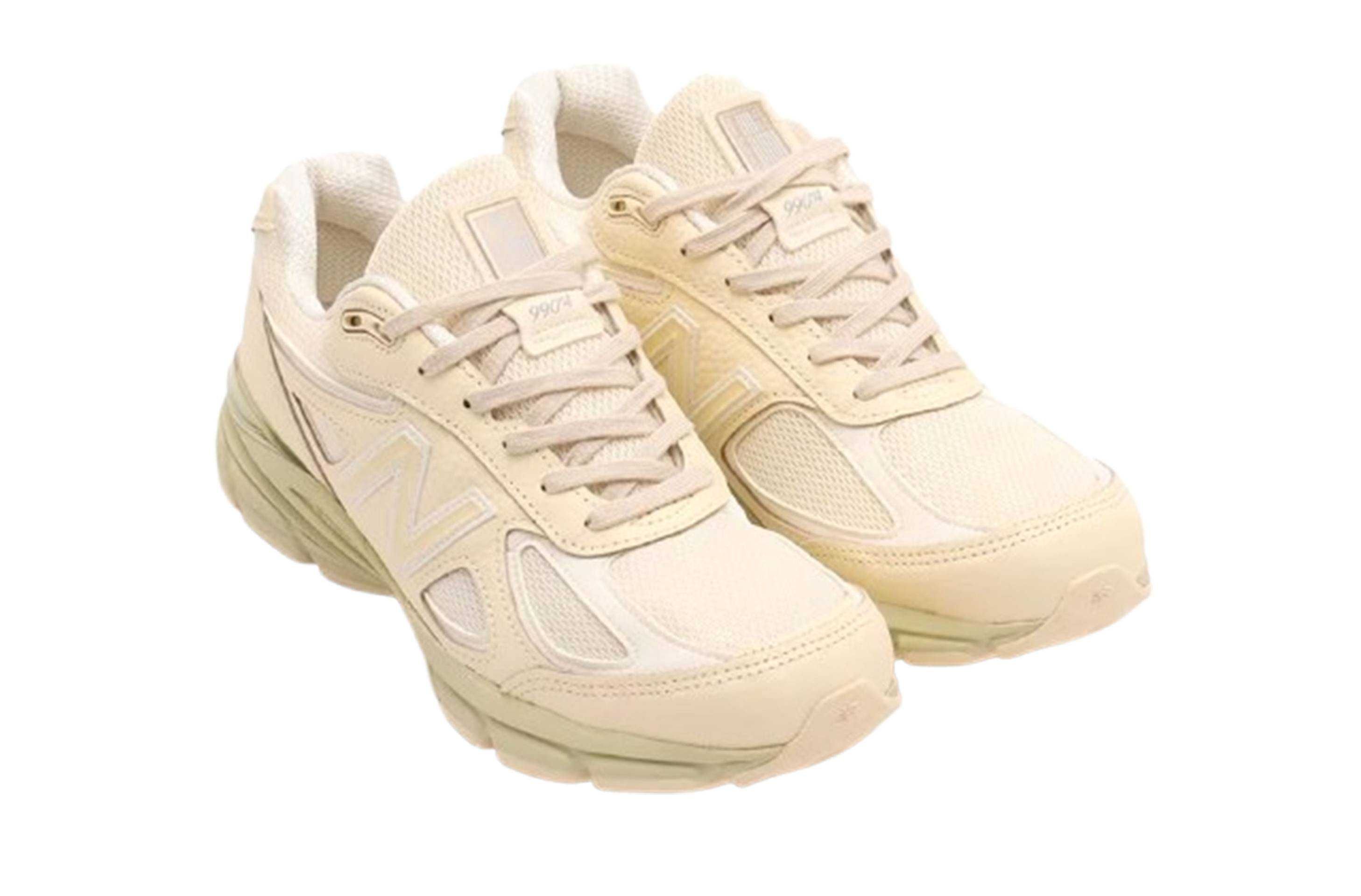 10/17発売｜New Balance 990V4 