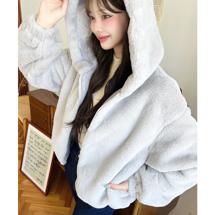 ショート丈ジップパーカーフェイクファーブルゾン[品番：ERMW0004086