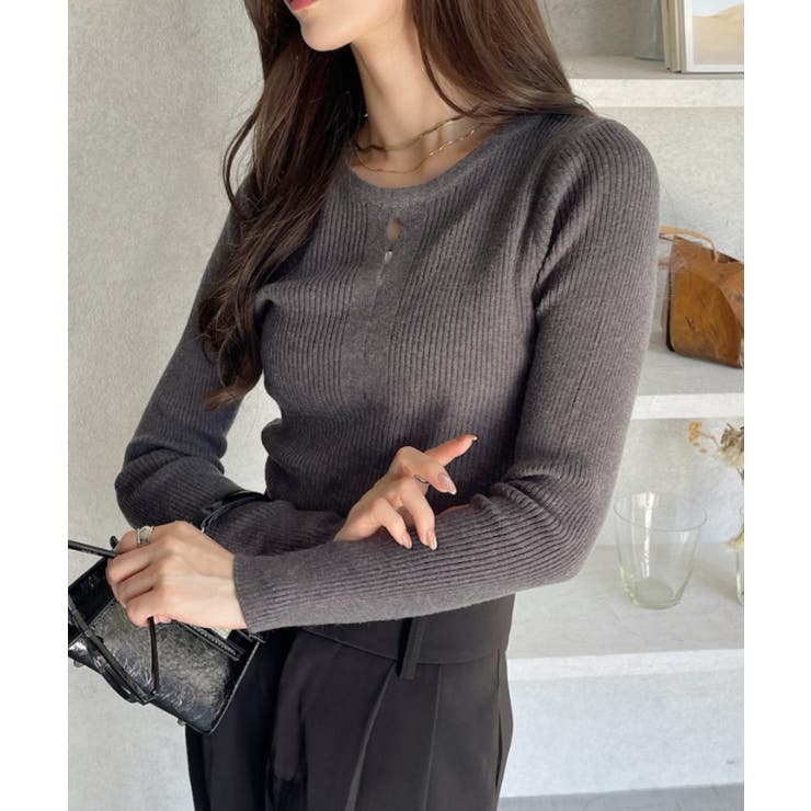 フロント カットアウト コンパクト ニット[品番：ORGW0009133]｜Ada