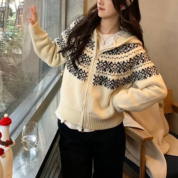 ノルディック柄フード付き ニット[品番：CROW0001272]｜Alvia