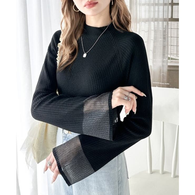 動くたび大人フェミニン。袖シアーハイネックリブニット[品番