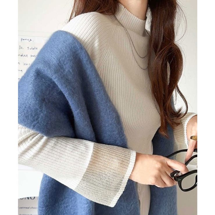 動くたび大人フェミニン。袖シアーハイネックリブニット[品番