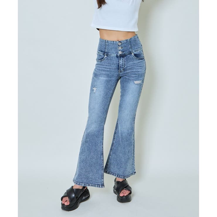 3ボタン×ヴィンテージ風》ダメージフレアデニム／脚長＆美脚シルエット