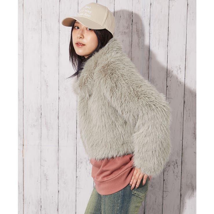 ボリューム衿×ふわふわフェイクファー》レディース ファーブルゾン