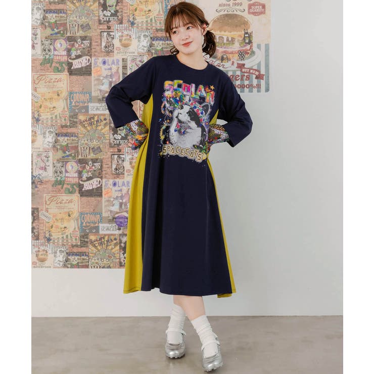 宇宙ネコ柄バイカラー切替ワンピース[品番：SRSW0000016]｜ScoLar