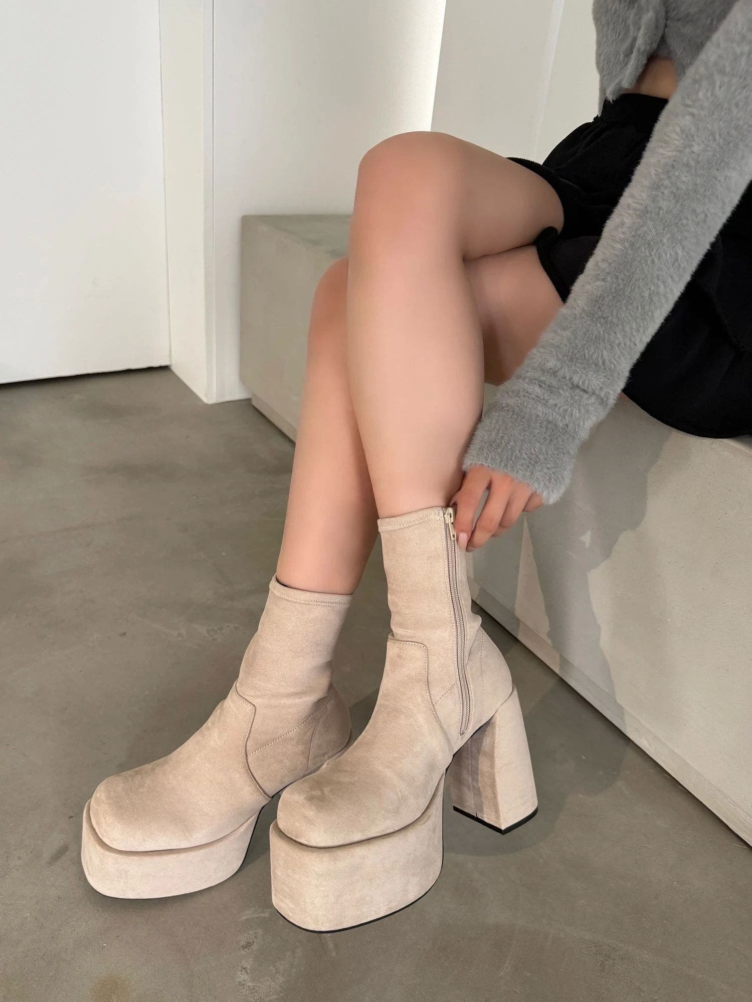 バルキープランプショートフィットブーツ[品番：MKSW0066935]｜EMODA