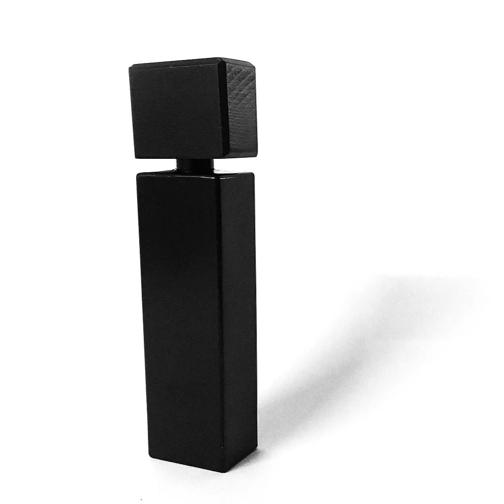 奇才フィリッポ・ソルチネッリが手がけるUNUM（ウナム）／extrait de