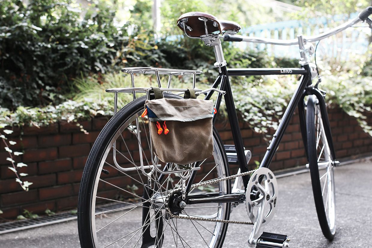 レザーパーツでLinus BikesのRoadster Classicをクラシックにカスタム