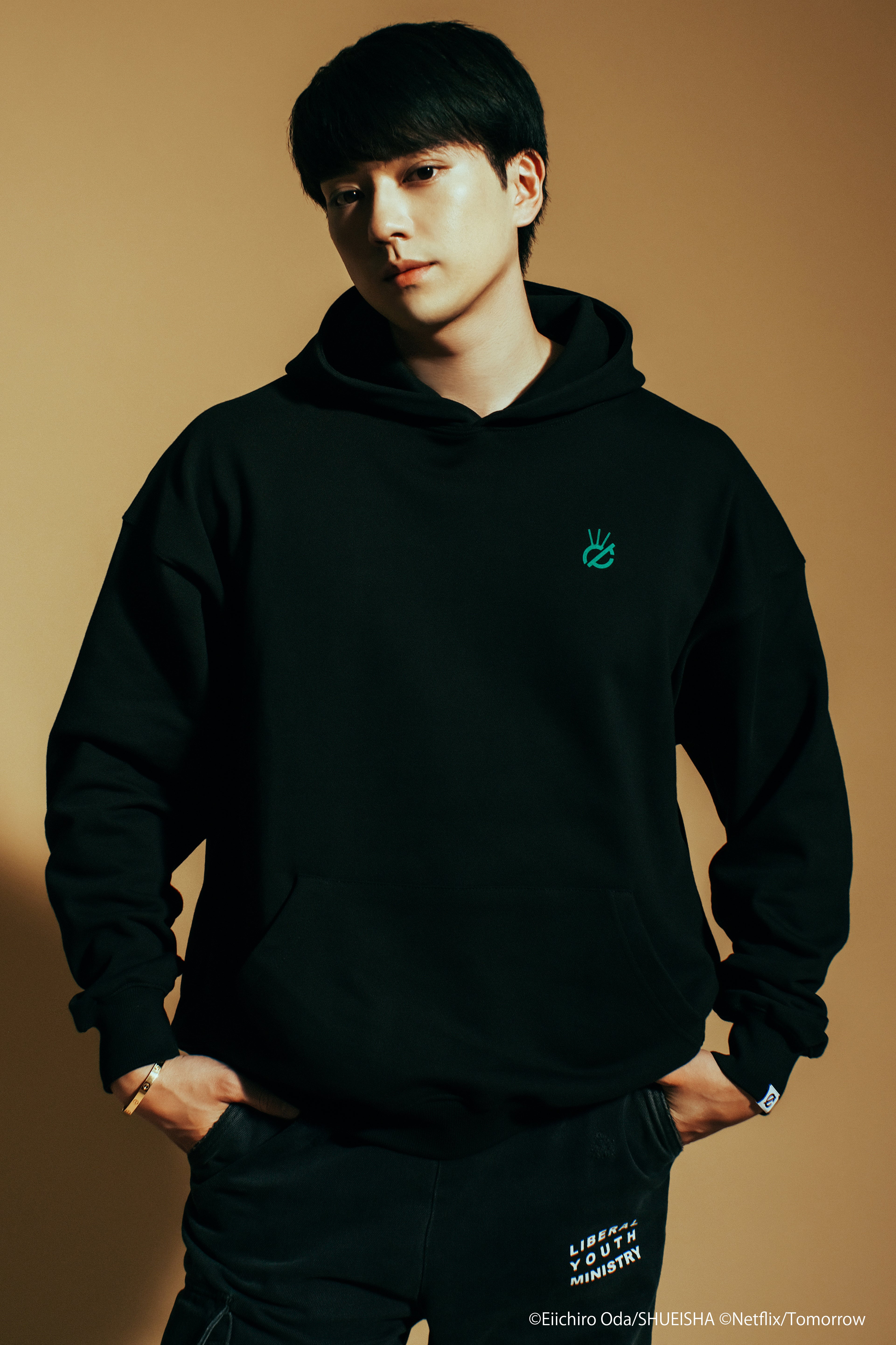 新田真剣佑の着用ビジュアル公開！ 「INCRM」× Netflix実写ドラマ