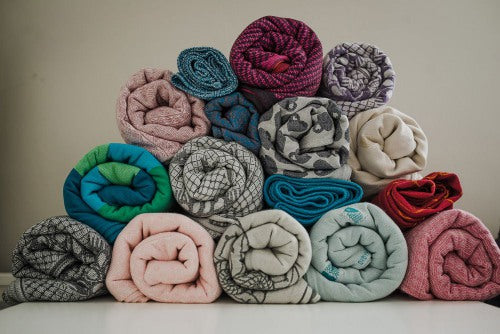 ベビーラップのおすすめの布の重さについて｜老舗ベビーラップの