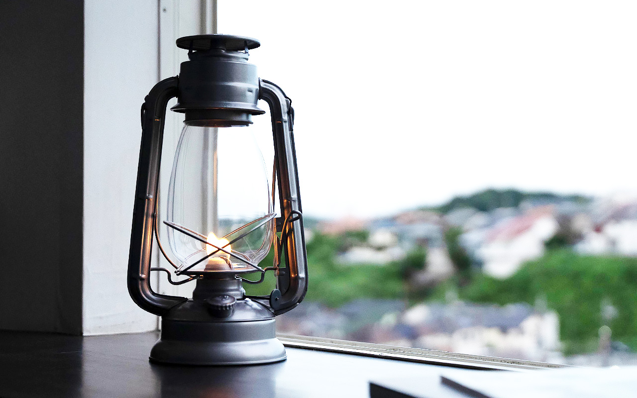 国産ハリケーンランプ 当店限定カラー - Winged Wheel社製（別所製作所）