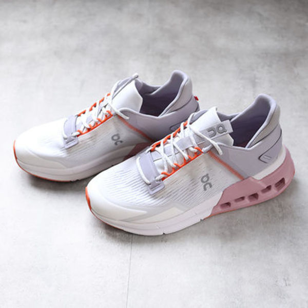 LOEWE(ロエベ)」×スイスブランド「On(オン)」のコラボスニーカーが人気