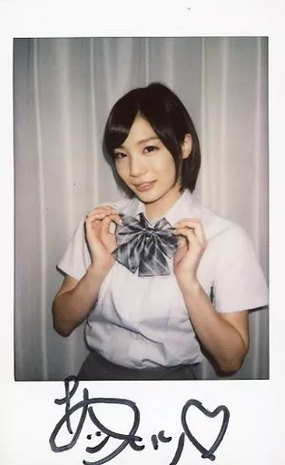 鈴村あいり　直筆サインチェキ　女豹　投げキッス 2026年最新】鈴村あいり直筆サインの人気アイテム - メルカリ