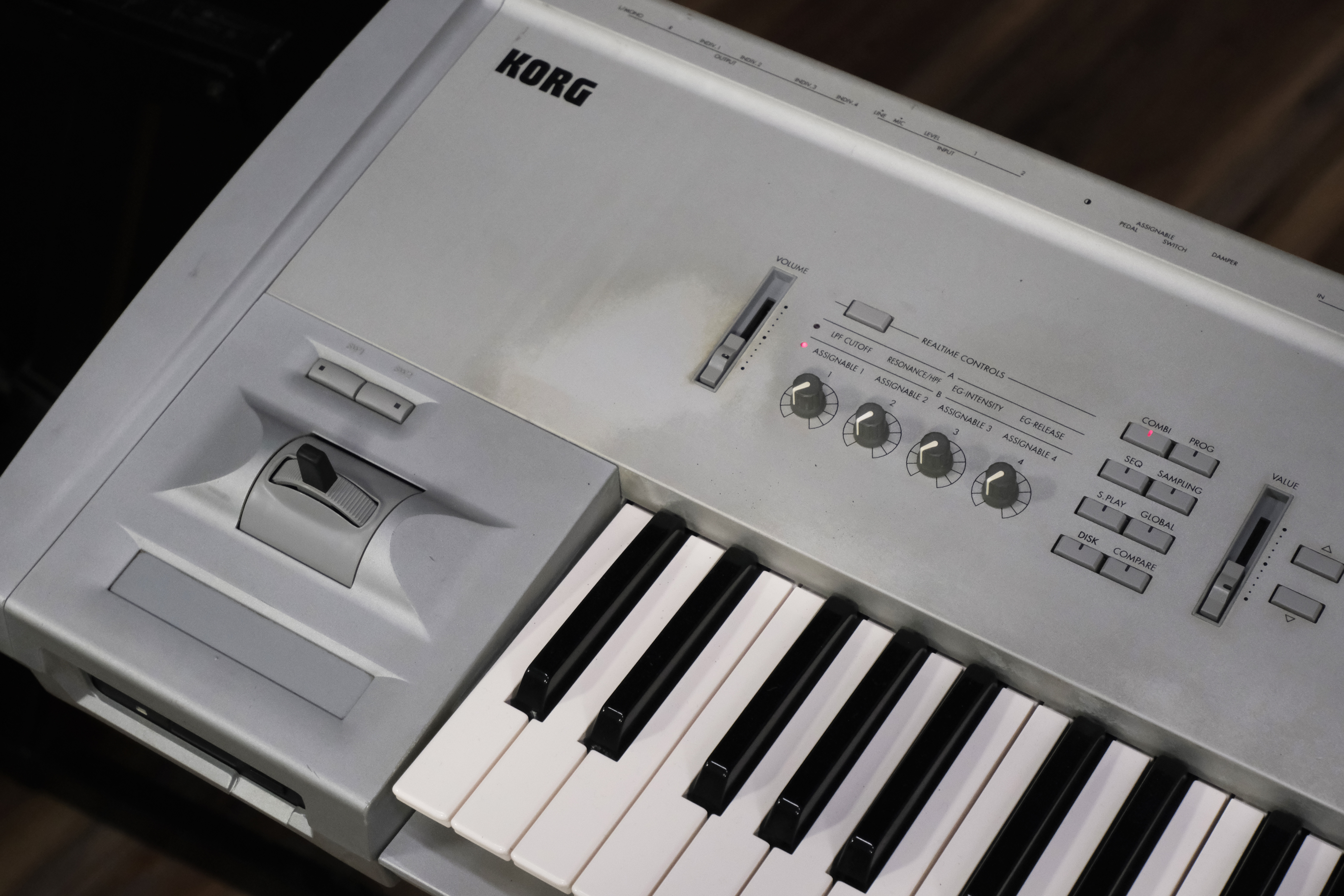 Korg Triton - Syntaur