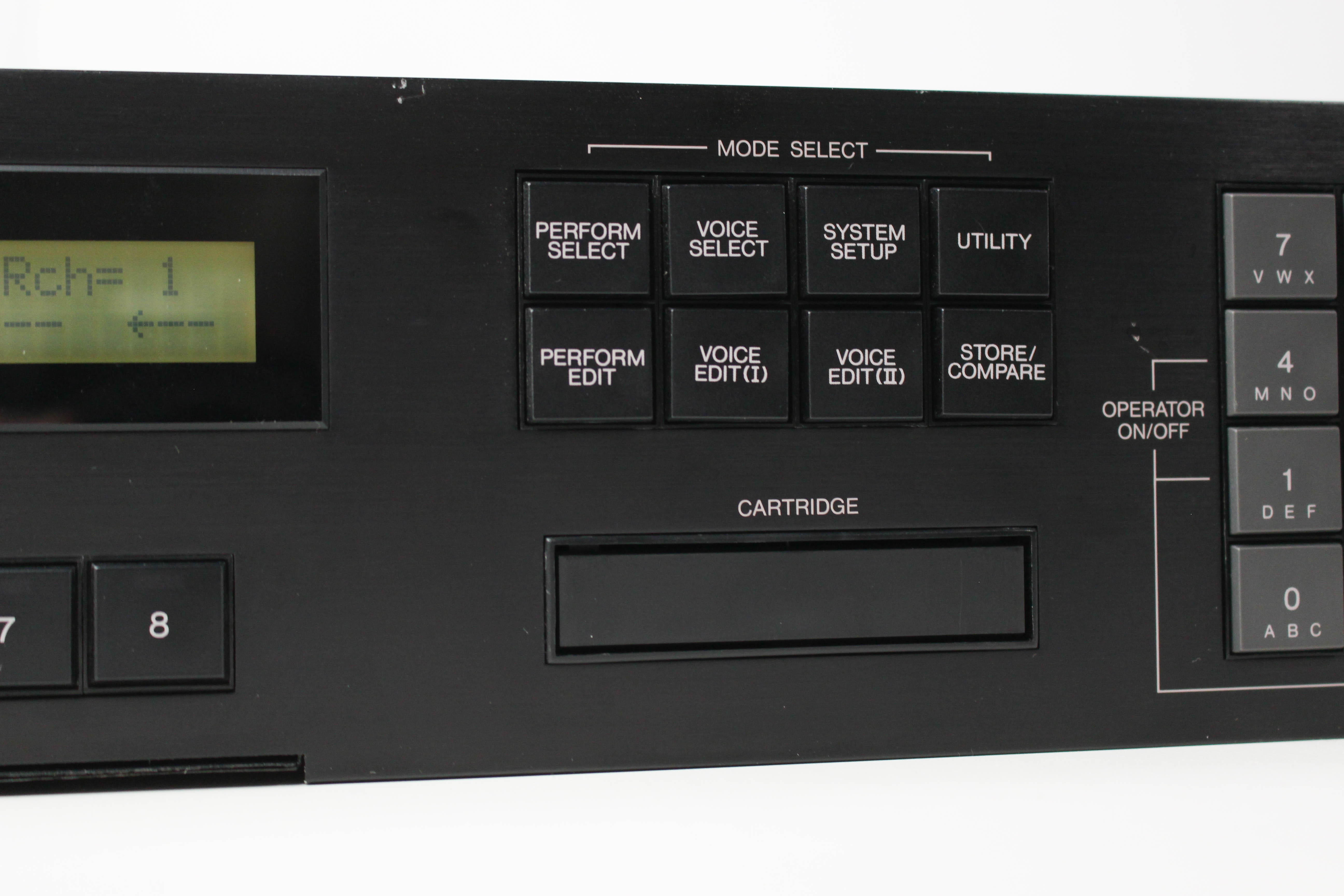 Yamaha TX802 photo gallery - Syntaur