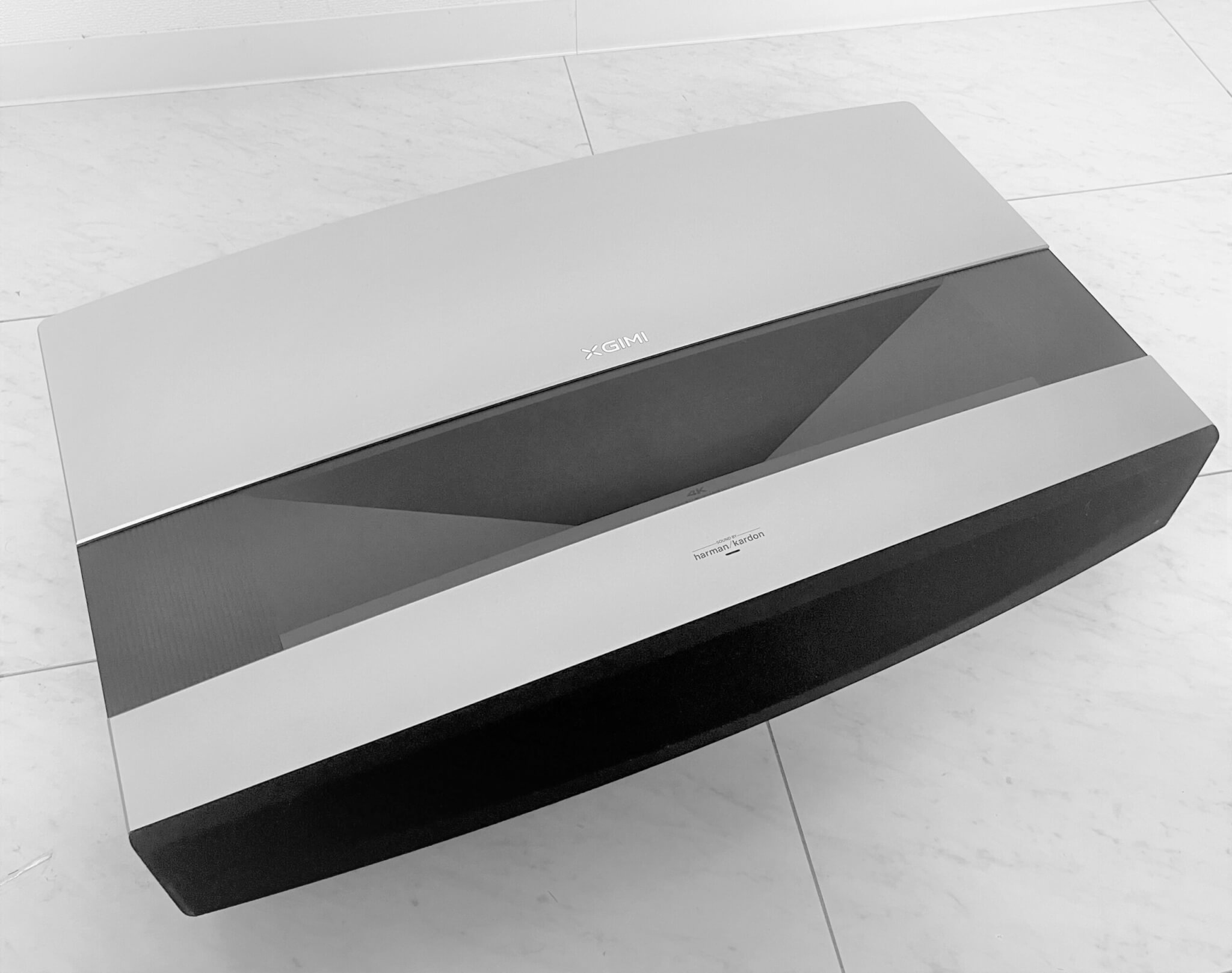 XGIMI 「AURA 超短焦点4Kホームプロジェクター XM03A」使用レビュー