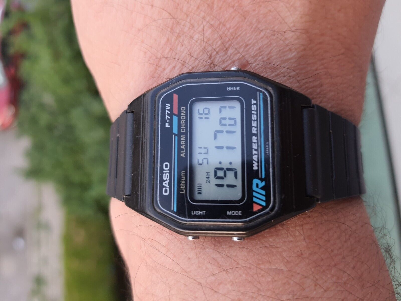 Casio Quartz F-77W Digital Vintage Men's Watch | WatchCharts