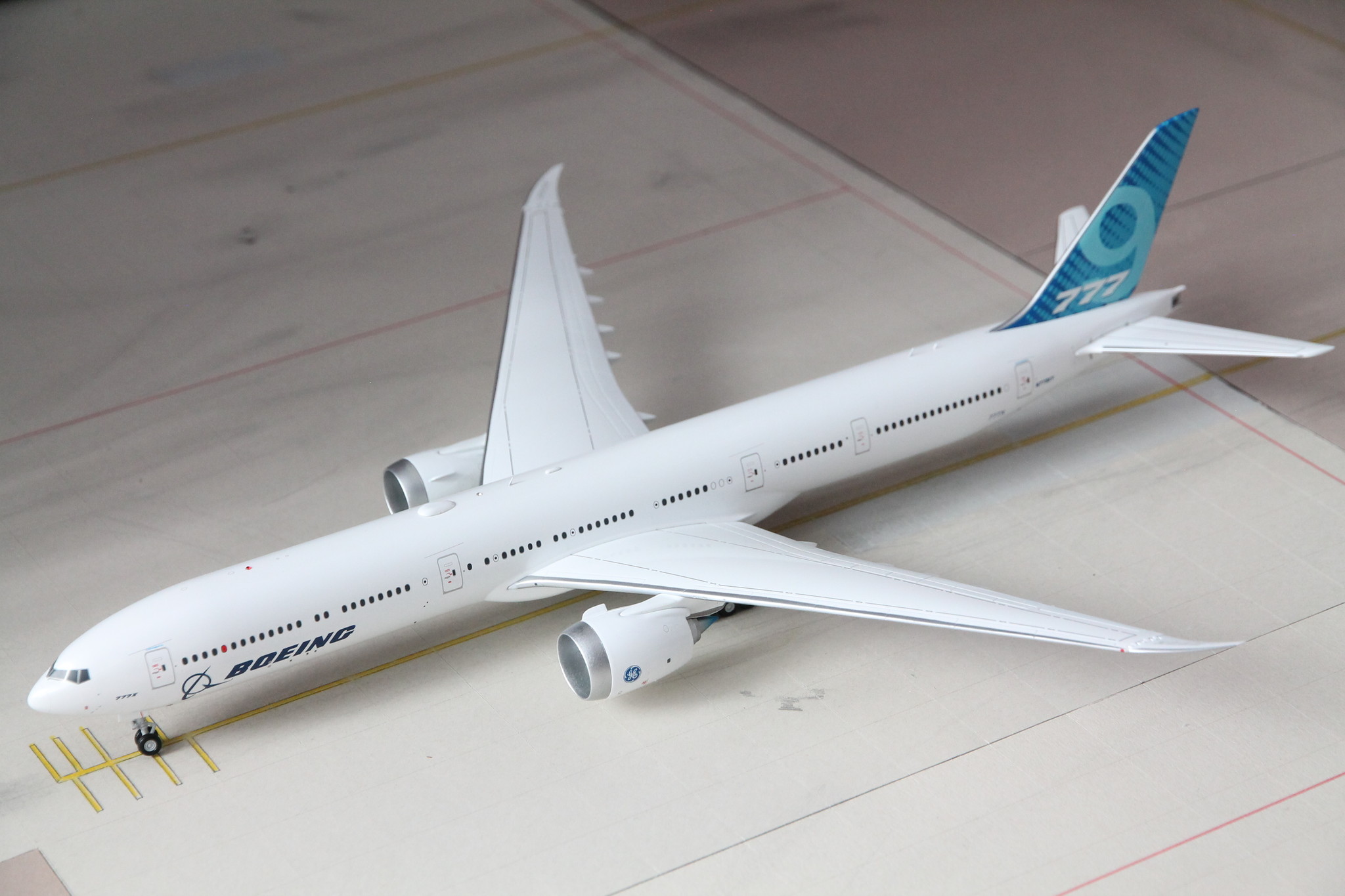 1:200 Boeing House Color 
