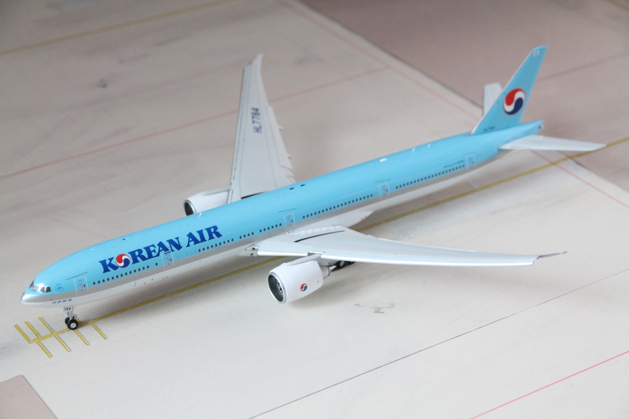 1:200 Korean Airlines B777-300ER HL7784 Gemini200 G2KAL1099F